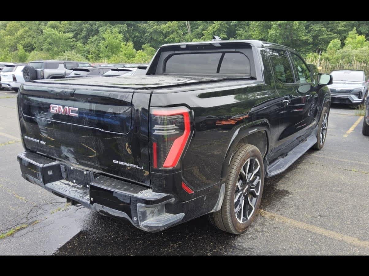 Certified 2026 GMC Sierra EV Denali AWD/4WD image 4