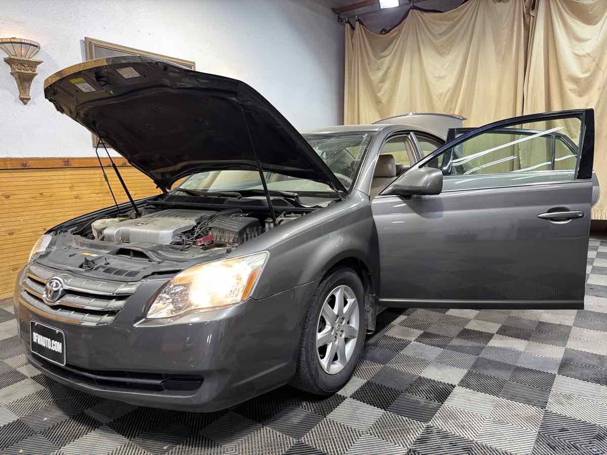 Used 2006 Toyota Avalon XL FWD image 11