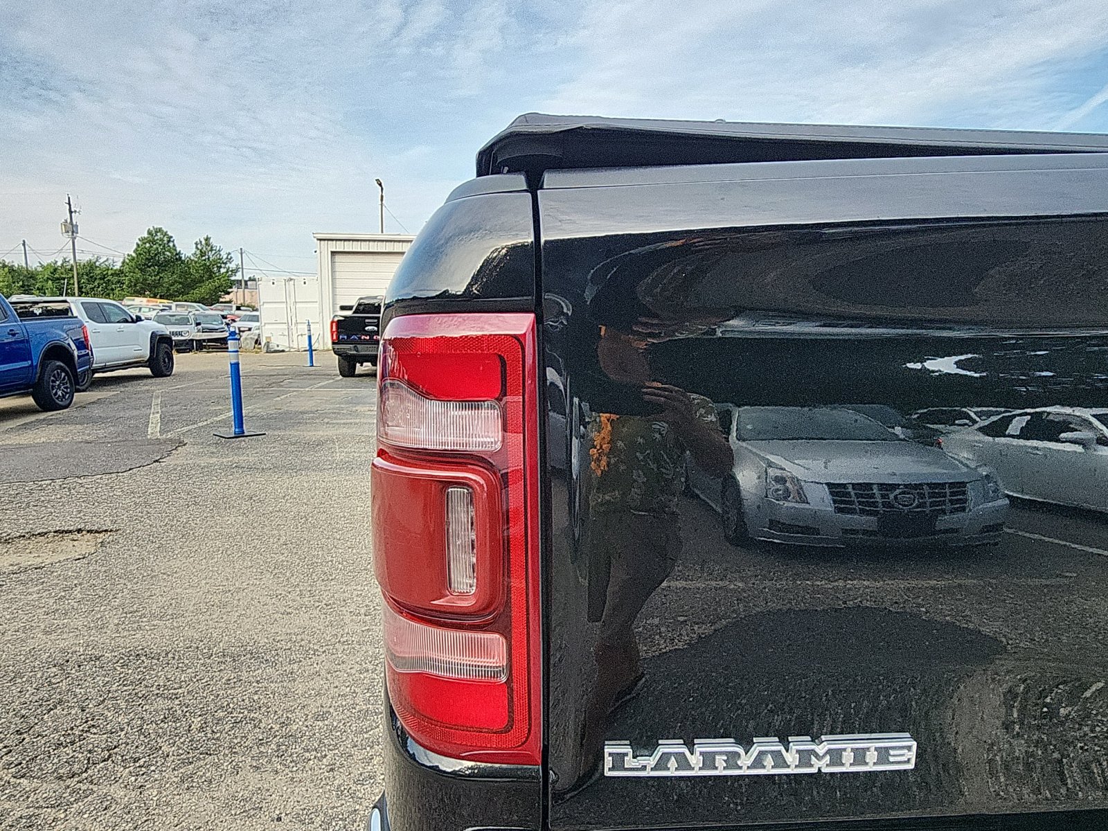 Used 2022 RAM 1500 Laramie AWD/4WD image 10
