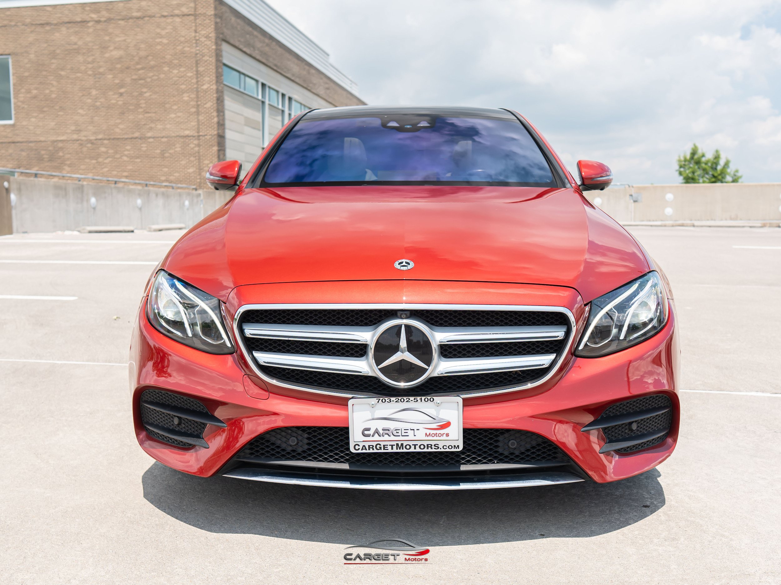 Used 2019 Mercedes-Benz E 300 image 2