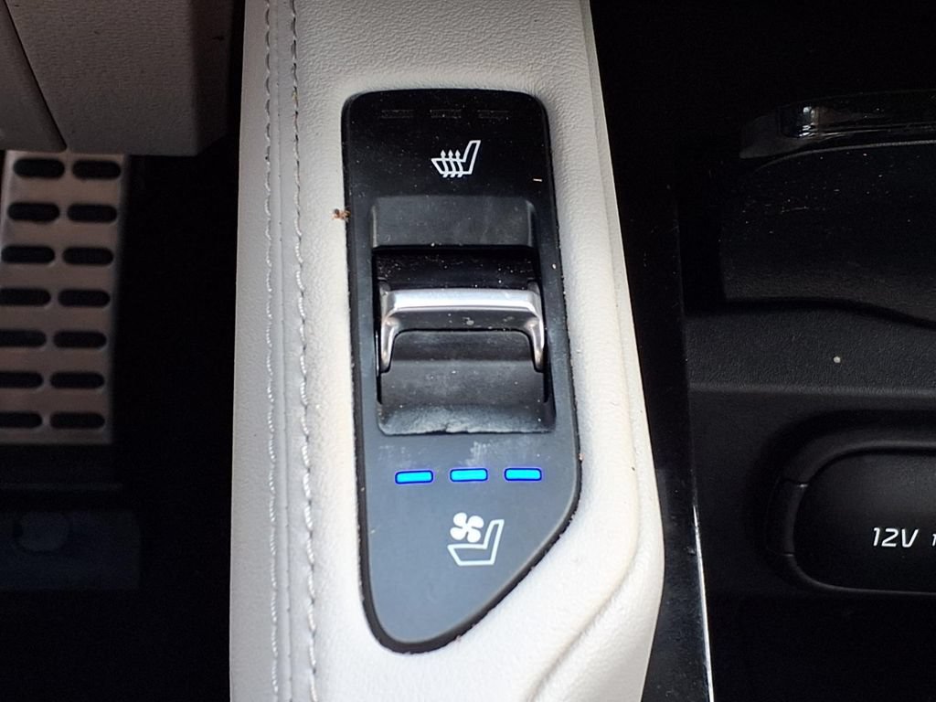 Used 2023 Kia Telluride SX Prestige AWD/4WD image 17