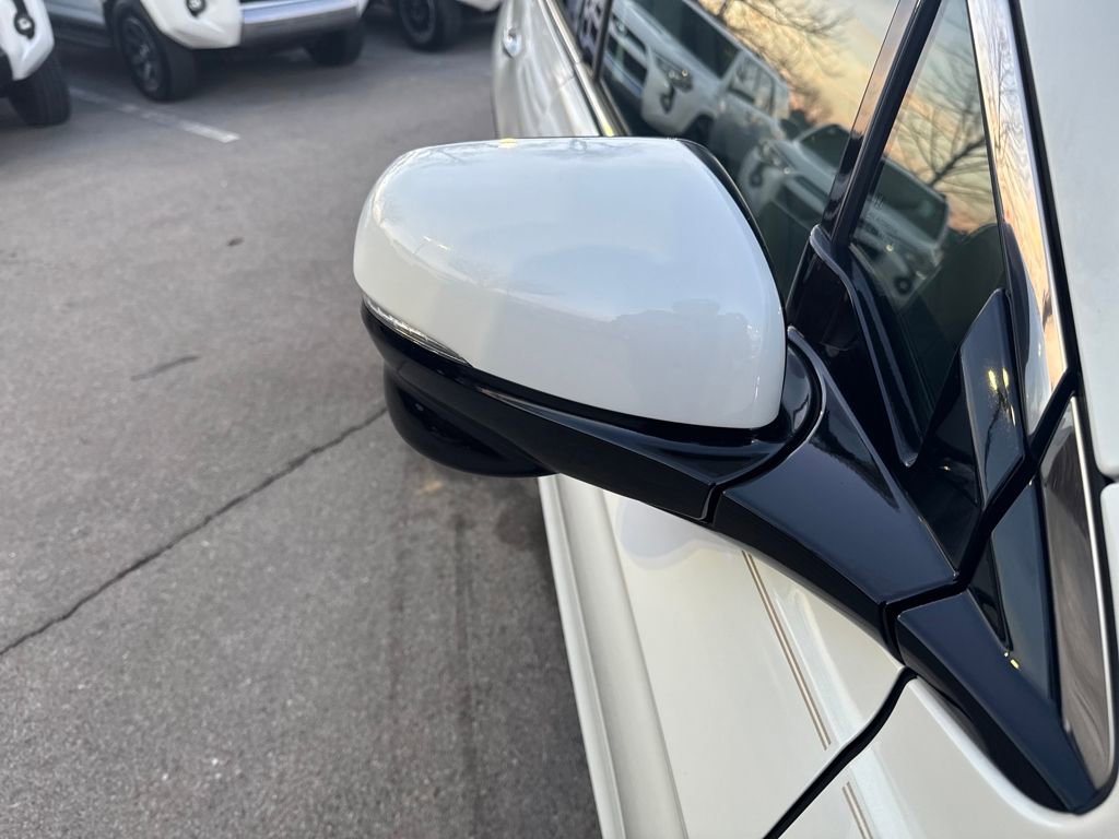 Used 2017 Honda Pilot Touring image 38