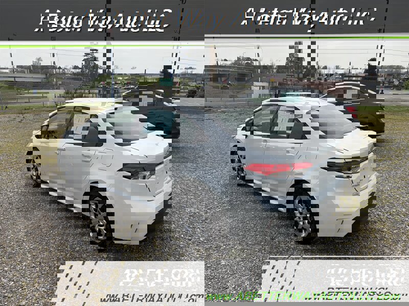 Used 2022 Toyota Corolla LE w/ Carpet Mat Package (TMS) image 4