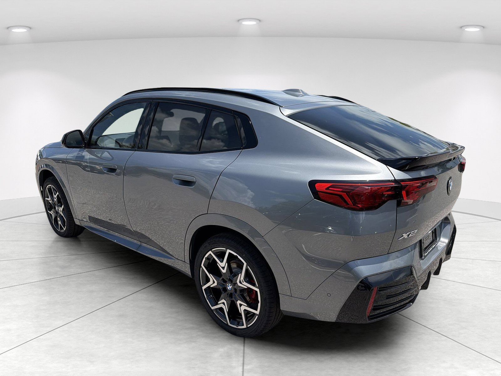 New 2026 BMW X2 xDrive28i w/ M Sport Package AWD/4WD image 6