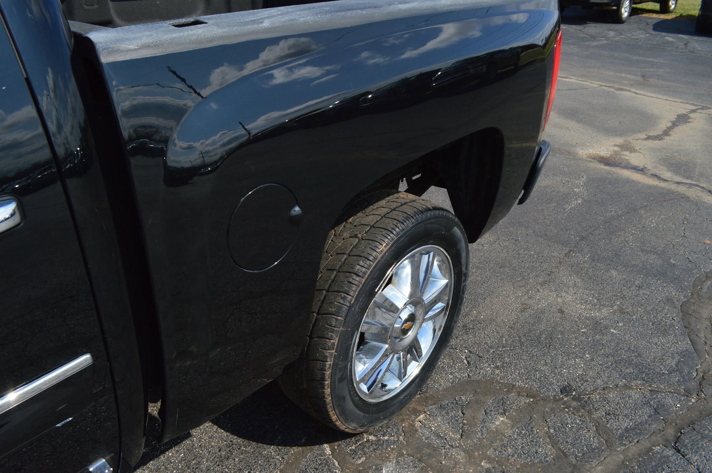 Used 2012 Chevrolet Silverado 1500 LT image 4