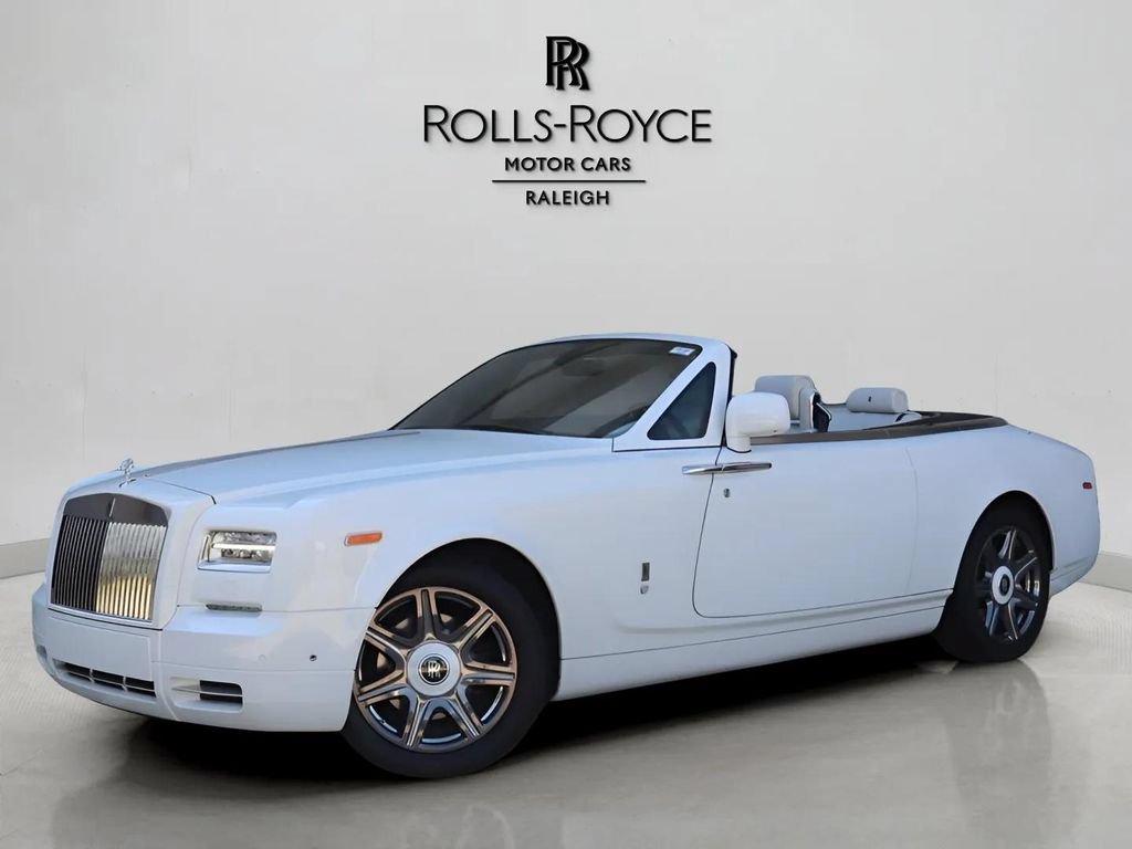 Used 2015 Rolls-Royce Phantom Drophead Coupe RWD image 7