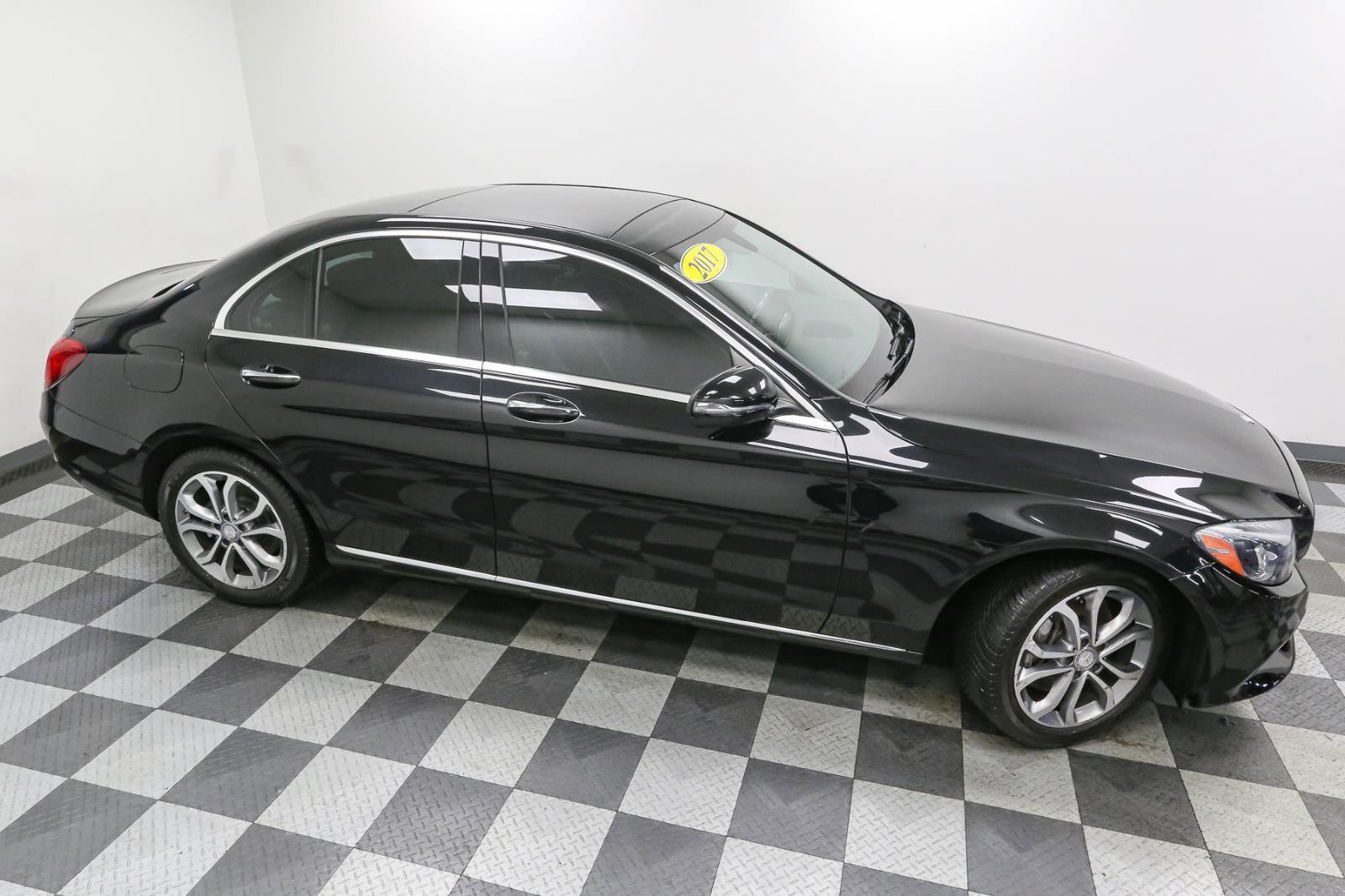 Used 2017 Mercedes-Benz C 300 4MATIC Sedan image 5
