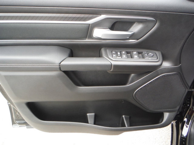 New 2027 RAM 1500 4x4 Crew Cab image 21