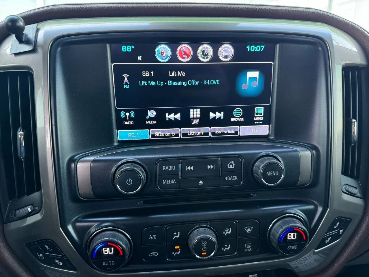 Used 2016 Chevrolet Silverado 2500 High Country w/ Duramax Plus Package image 18