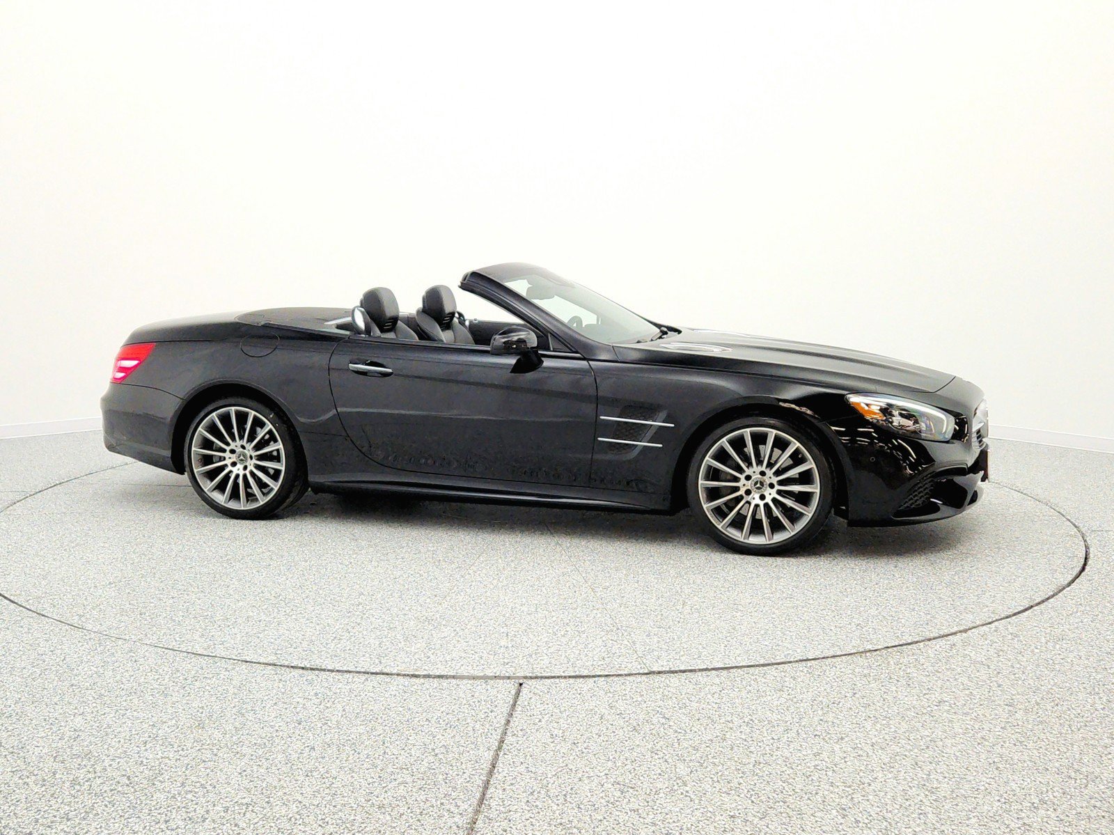 Used 2019 Mercedes-Benz SL 450 image 4
