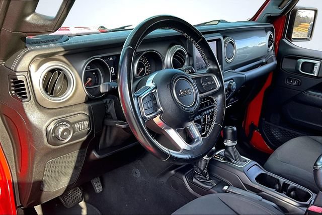 Used 2021 Jeep Wrangler Unlimited Sahara AWD/4WD image 17