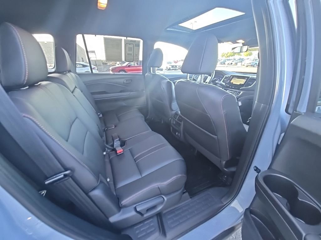 Certified 2023 Honda Passport TrailSport image 33