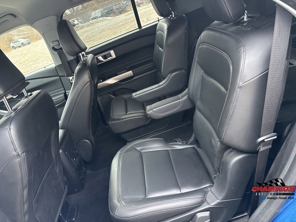 Used 2022 Ford Explorer XLT w/ Equipment Group 202A image 25