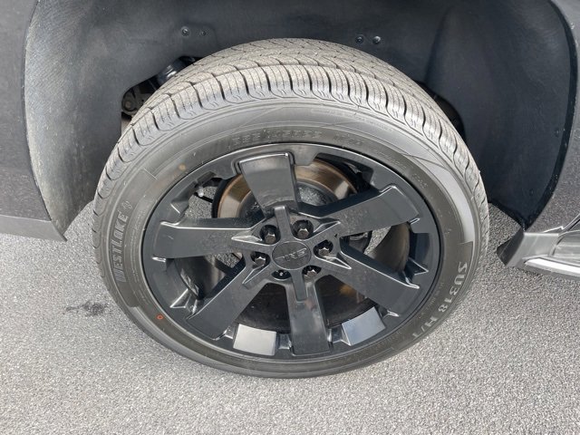 Used 2018 GMC Yukon XL Denali w/ Open Road Package image 9