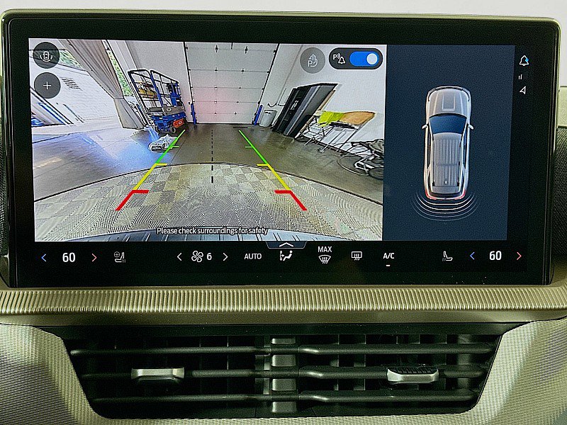 New 2025 Ford Explorer Active w/ Active Comfort Package image 15