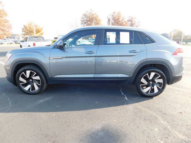 Used 2025 Volkswagen Atlas Cross Sport SE image 10