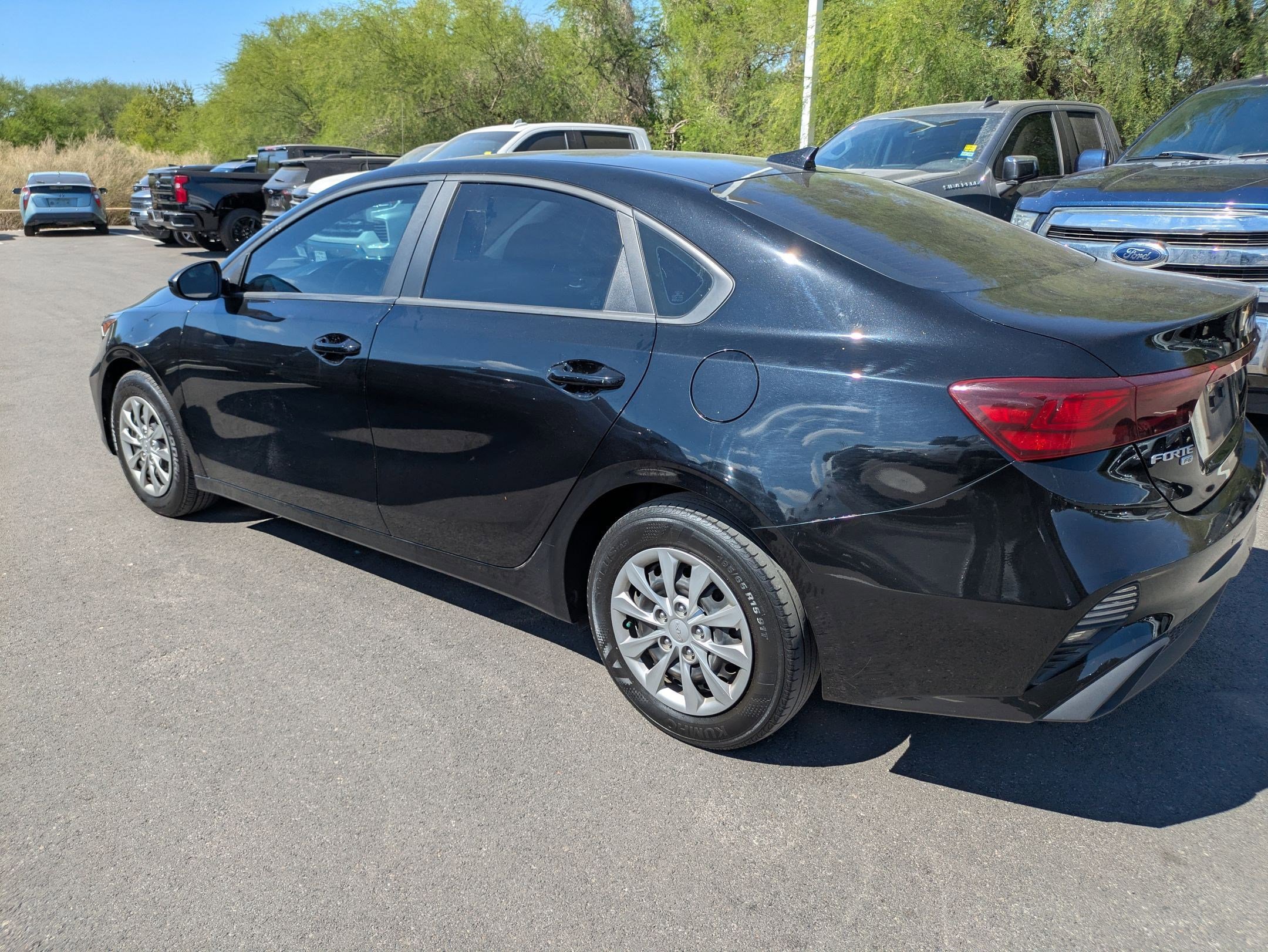 Used 2023 Kia Forte LX image 6