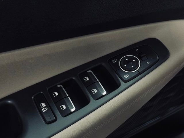 Used 2023 Hyundai Santa Fe SEL image 13