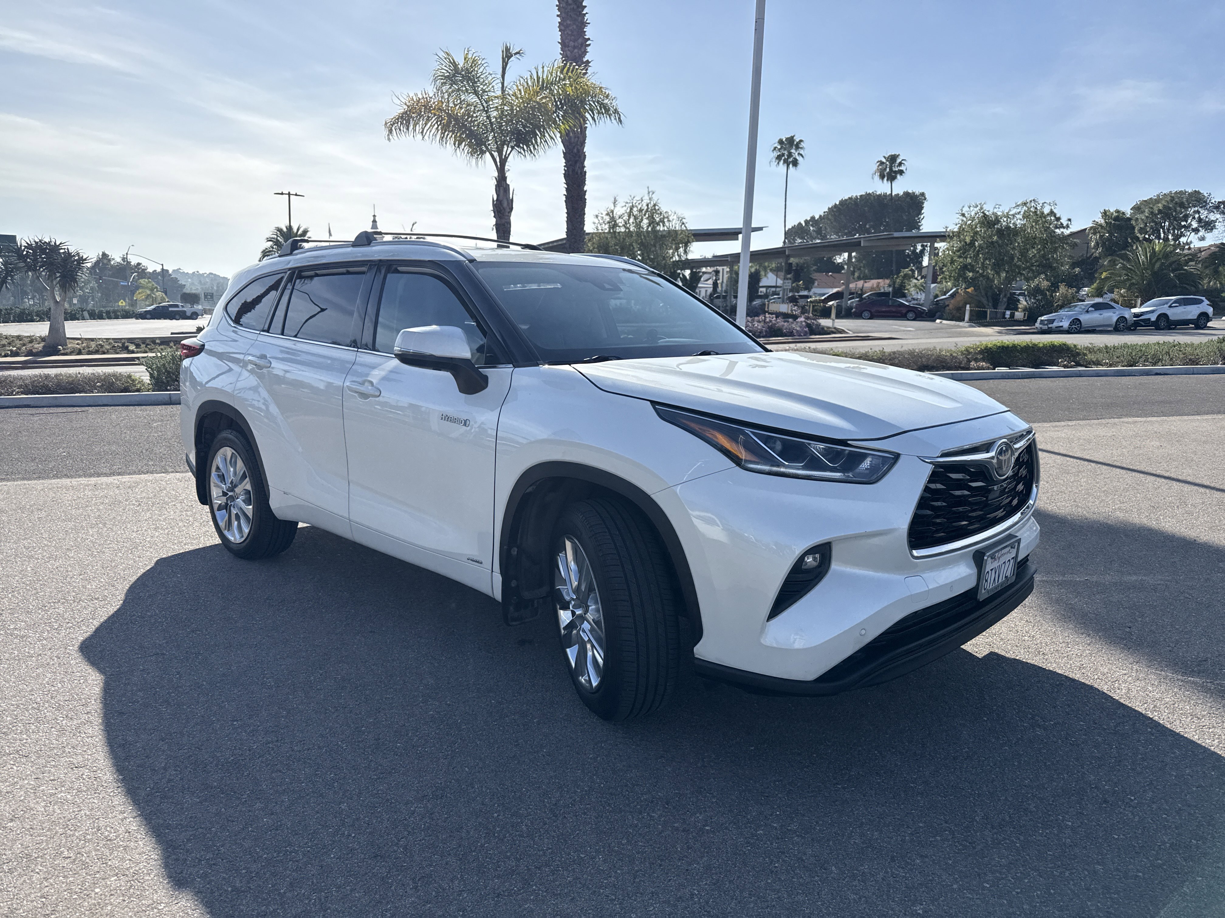 Used 2021 Toyota Highlander Limited image 7