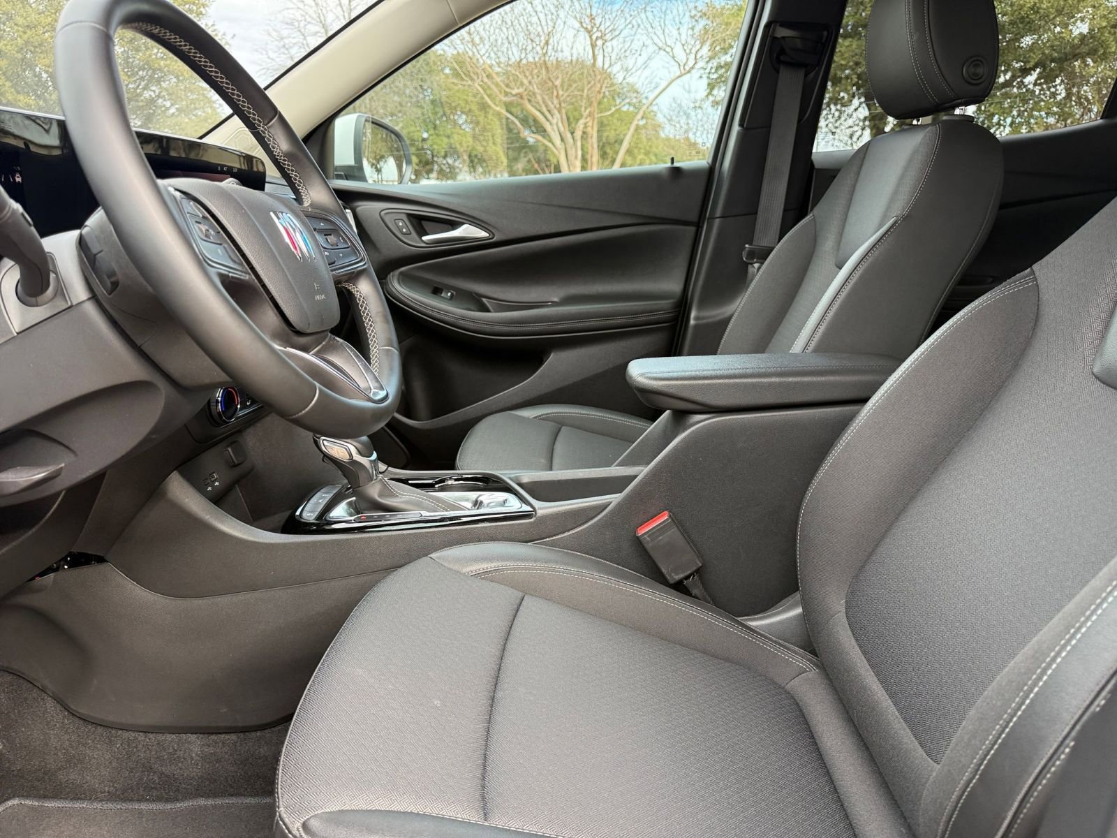 Used 2025 Buick Encore GX Preferred image 27