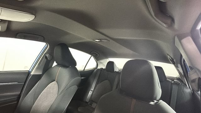 Used 2020 Toyota Camry LE FWD image 12