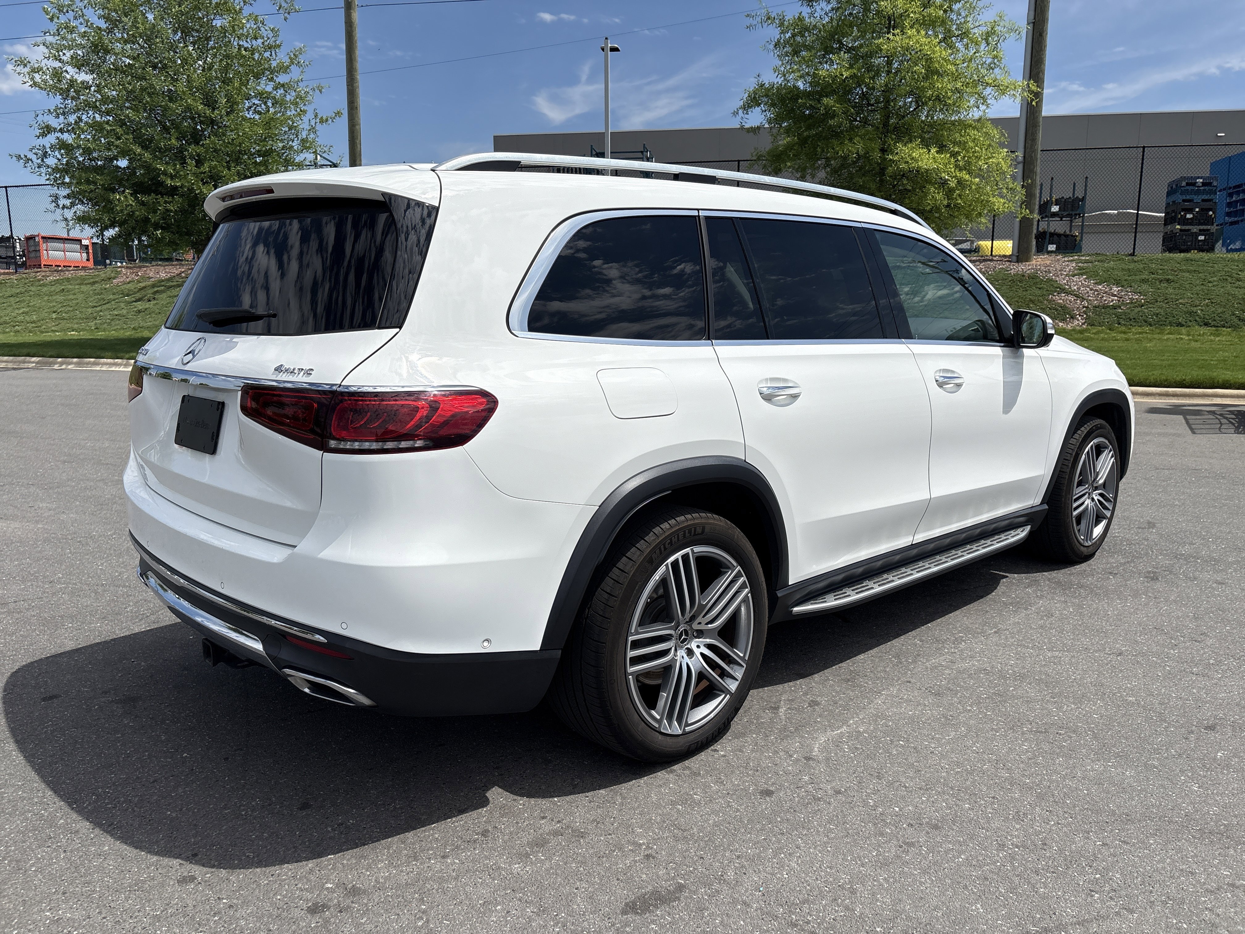 Used 2020 Mercedes-Benz GLS 450 4MATIC image 9