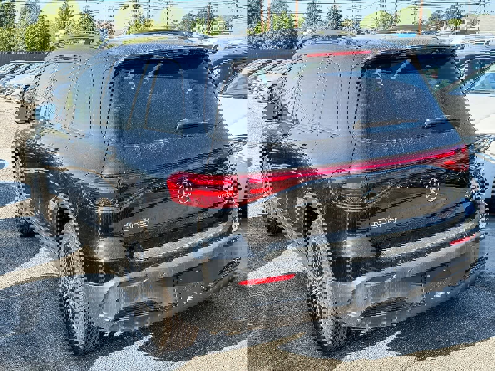 Used 2024 Mercedes-Benz EQB 350 4MATIC SUV image 6