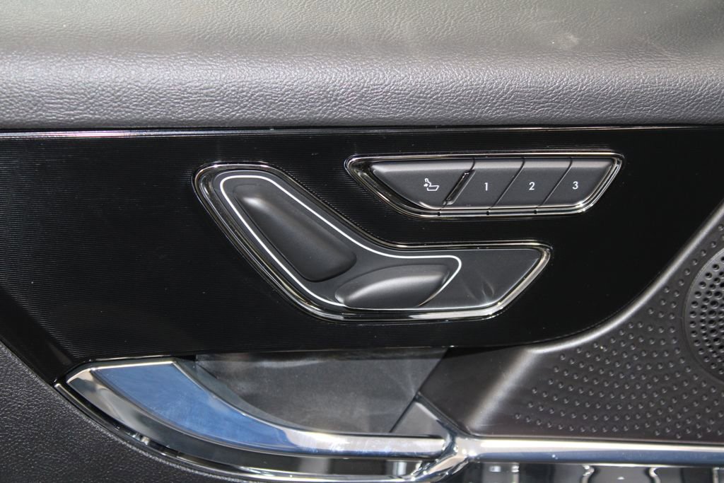 New 2026 Lincoln Corsair Premiere image 21