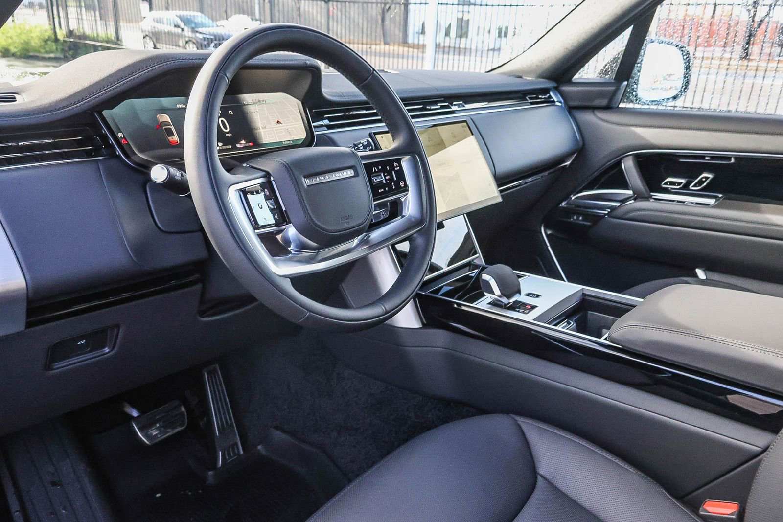 New 2026 Land Rover Range Rover SE image 28