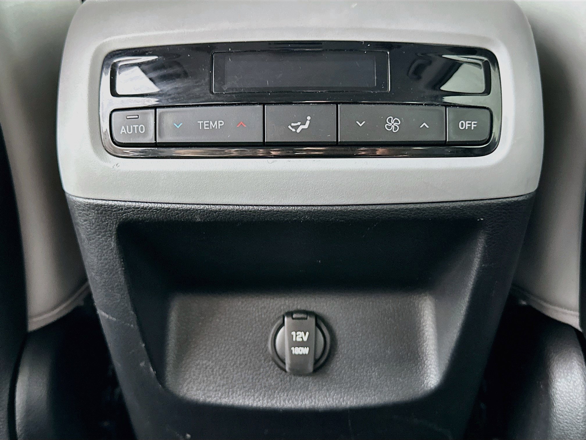 Used 2025 Hyundai Palisade SEL FWD image 27
