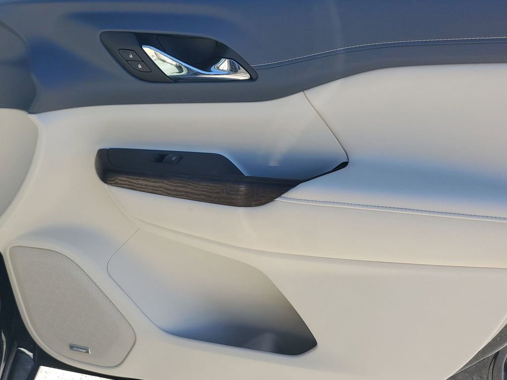 Used 2021 GMC Acadia Denali w/ Denali Technology Package image 45