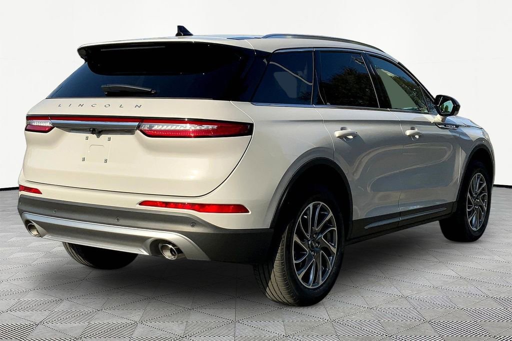 Used 2022 Lincoln Corsair FWD image 5