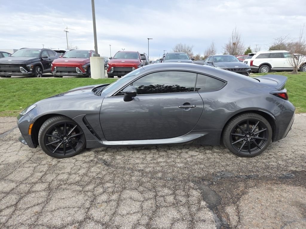 Used 2023 Toyota GR86 Premium w/ ALL Weather Mat Package (TMS) RWD image 16
