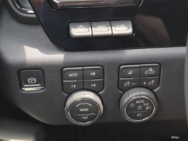 New 2026 Chevrolet Silverado 2500 ZR2 AWD/4WD image 14