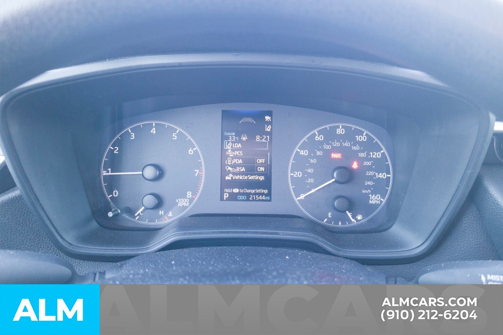 Used 2025 Toyota Corolla LE image 29