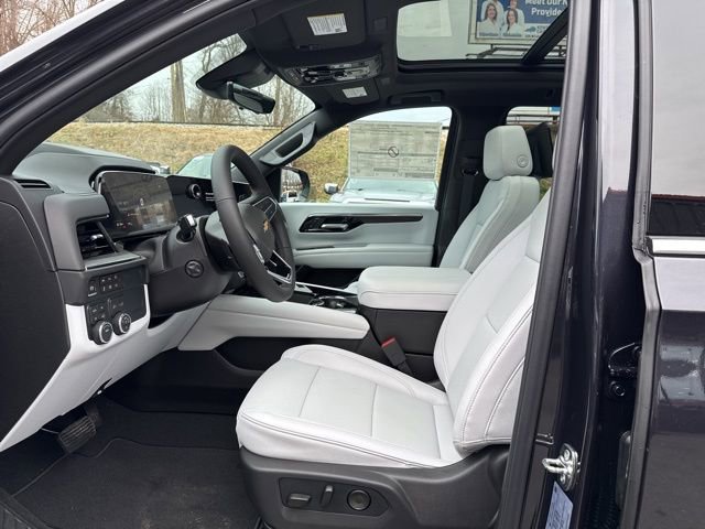 New 2026 Chevrolet Suburban Premier image 22