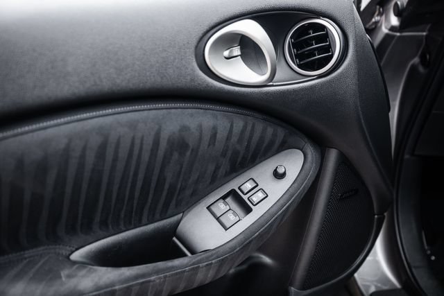 Used 2009 Nissan 370Z Touring RWD image 59