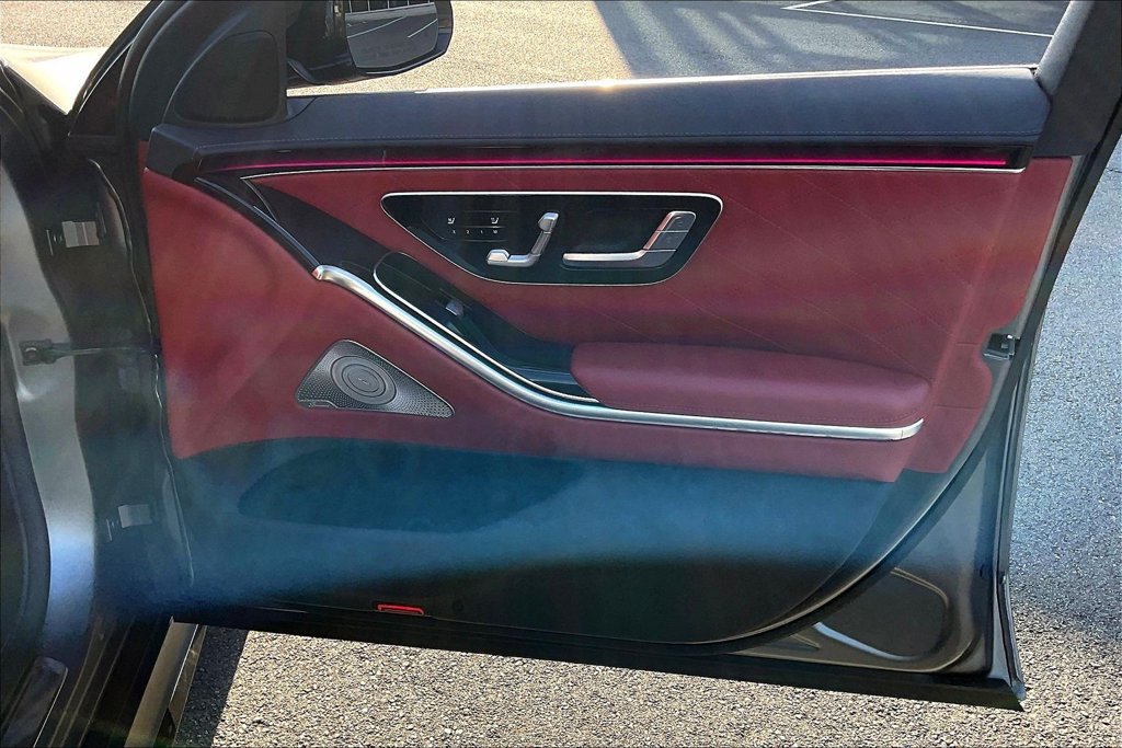 Certified 2022 Mercedes-Benz S 500 4MATIC image 16