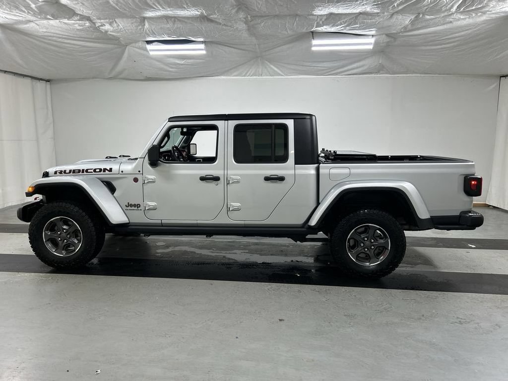 Used 2023 Jeep Gladiator Rubicon w/ Cold Weather Group AWD/4WD image 6