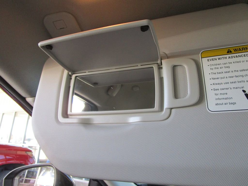 Used 2023 Nissan Rogue SV image 36