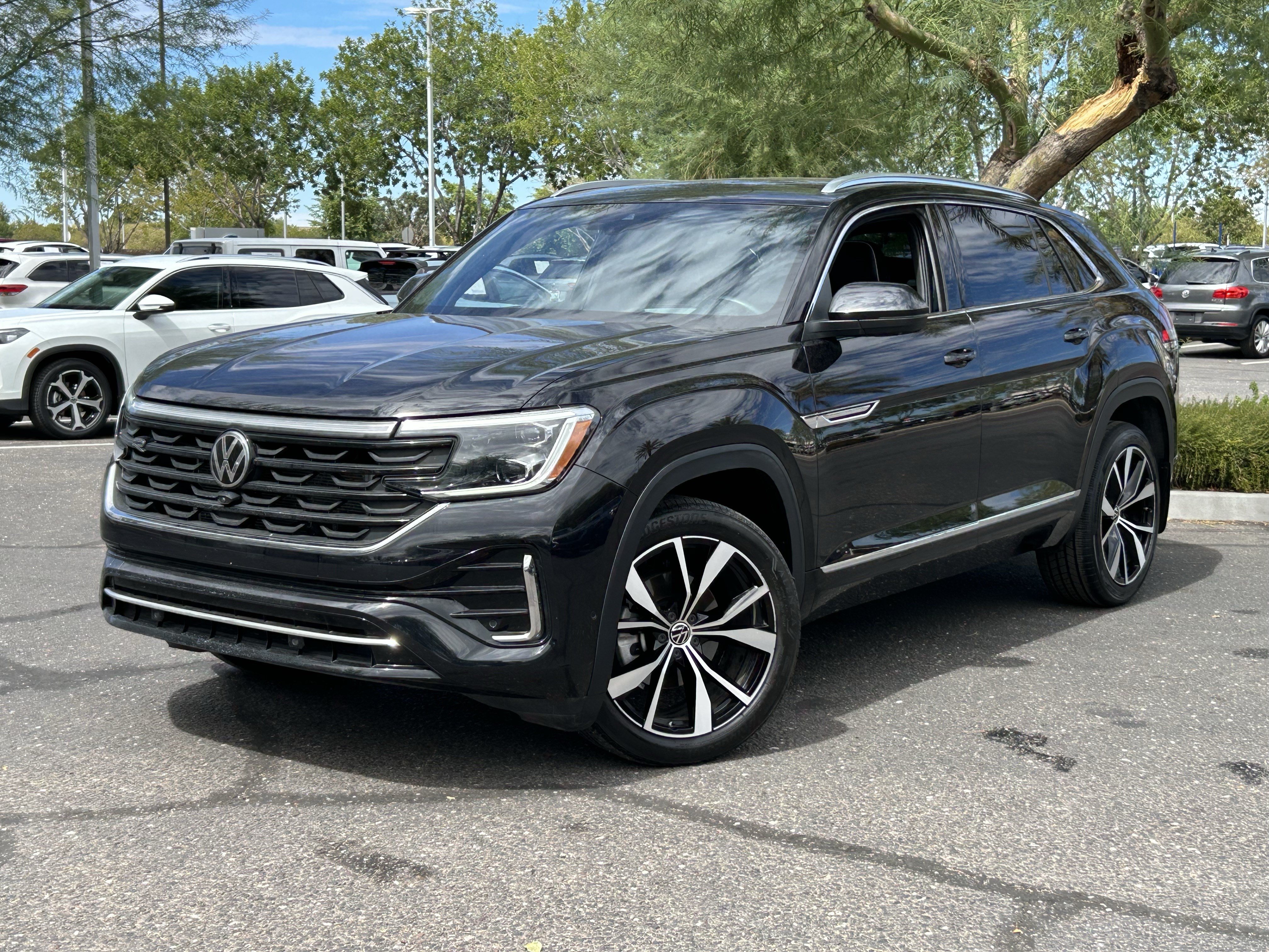 Certified 2024 Volkswagen Atlas Cross Sport SEL Premium R-Line AWD/4WD image 31