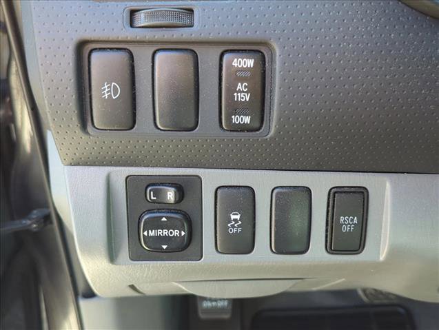 Used 2011 Toyota Tacoma 4x4 Access Cab V6 w/ TRD Sport Pkg image 11