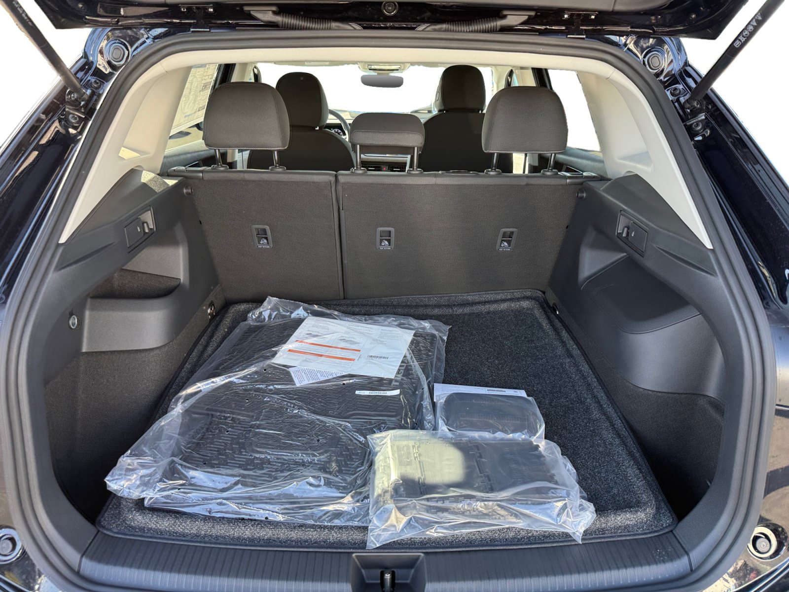 New 2026 Volkswagen Tiguan S AWD/4WD image 17