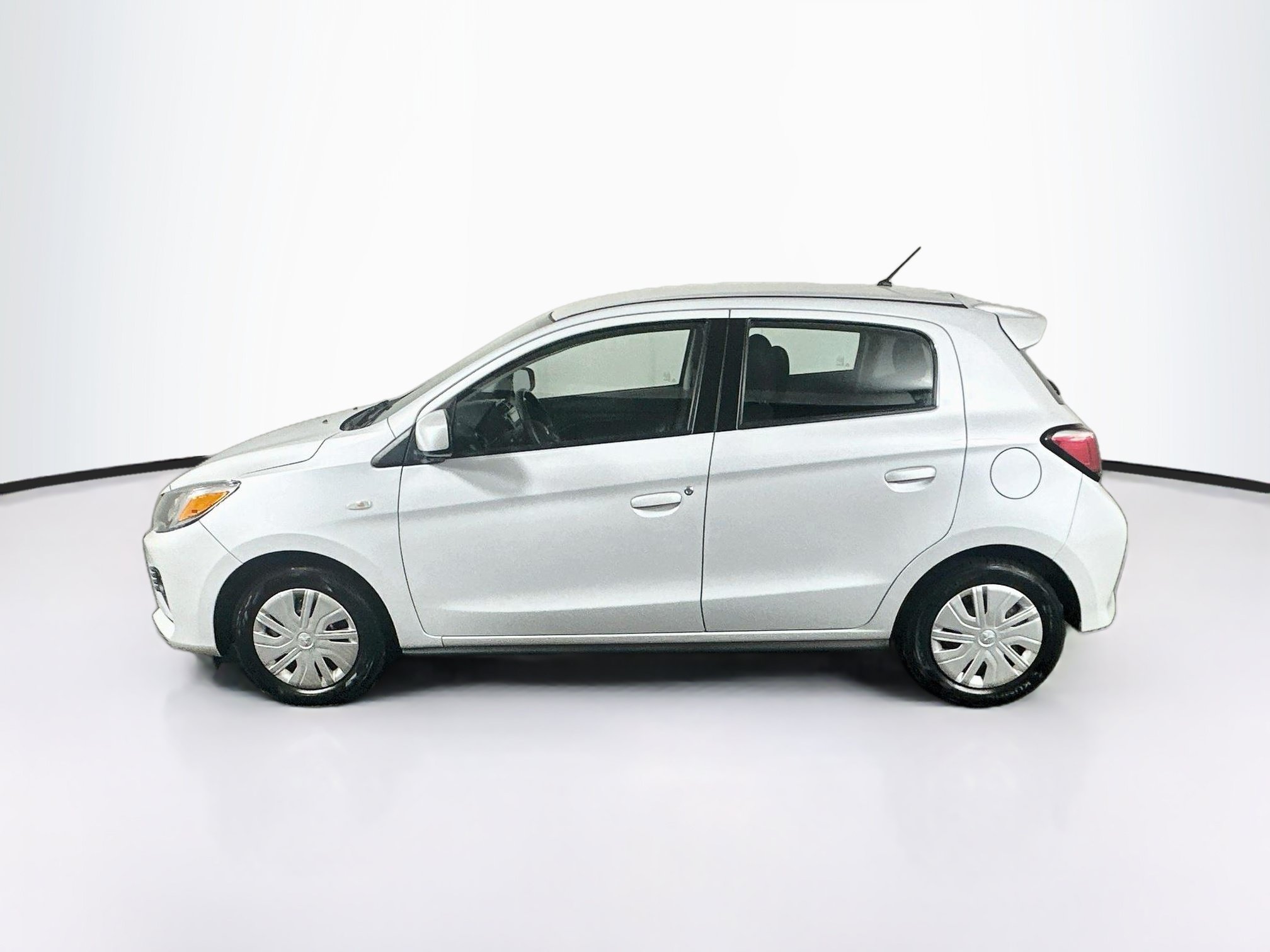 Used 2024 Mitsubishi Mirage ES FWD image 4