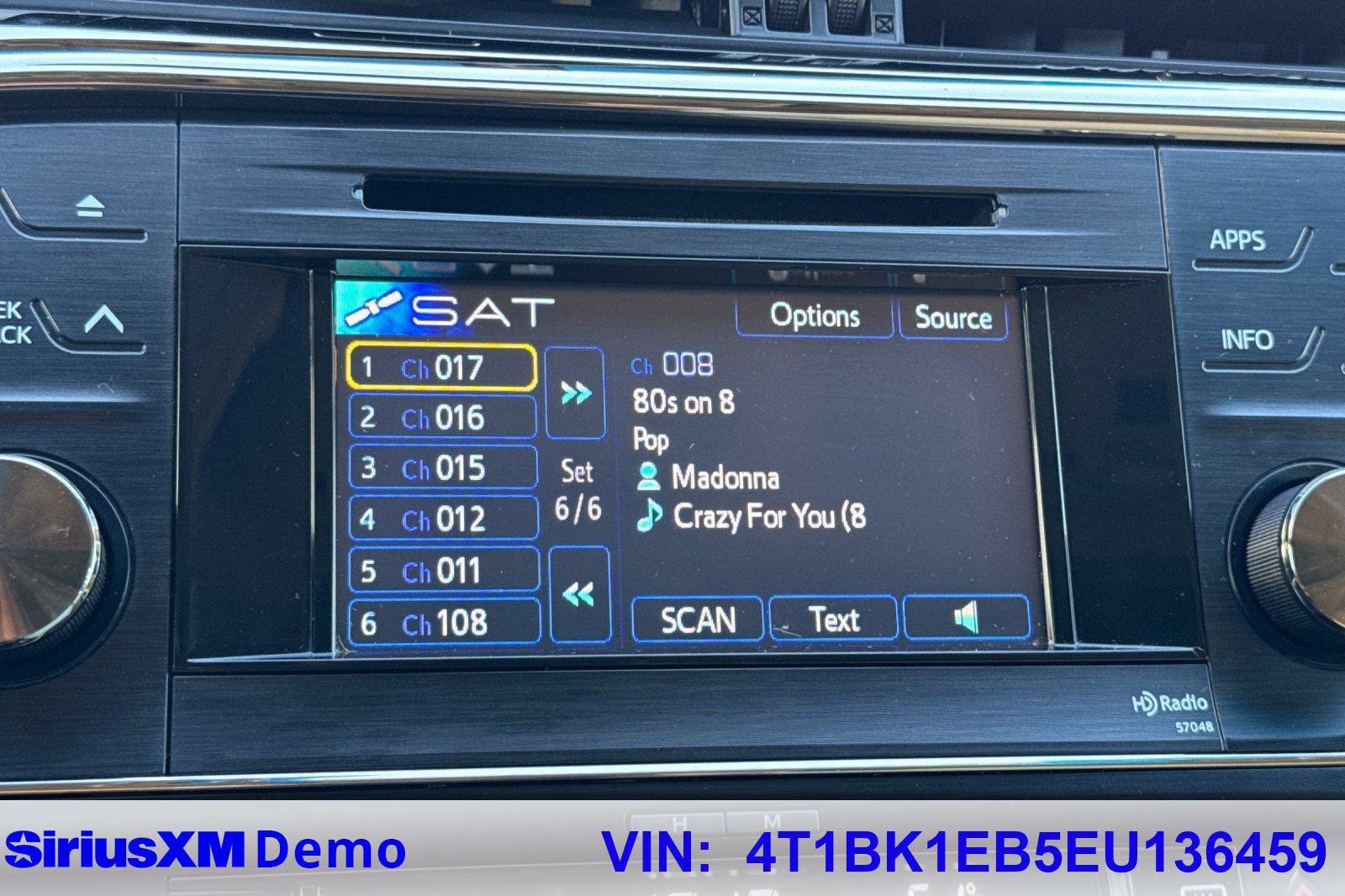 Used 2014 Toyota Avalon XLE Touring FWD image 23