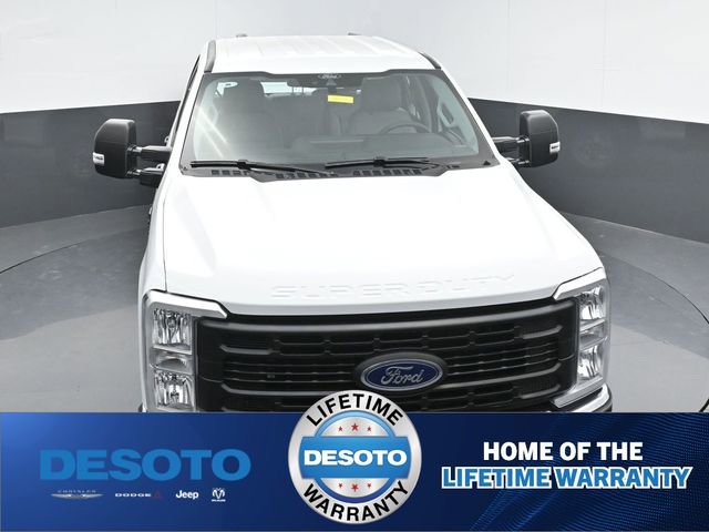 New 2025 Ford F250 XL w/ XL Chrome Package image 33