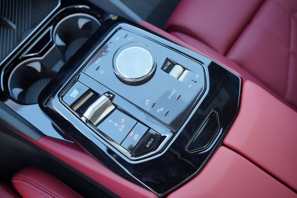 Used 2026 BMW i5 eDrive40 image 19