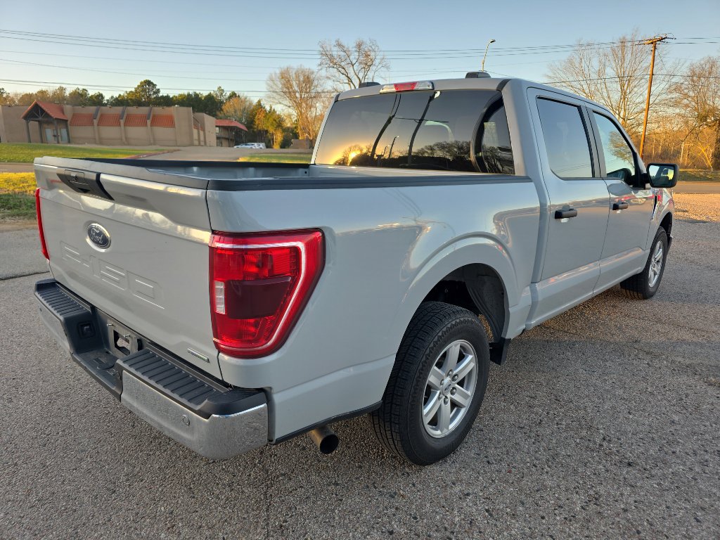 Used 2023 Ford F150 XLT image 5