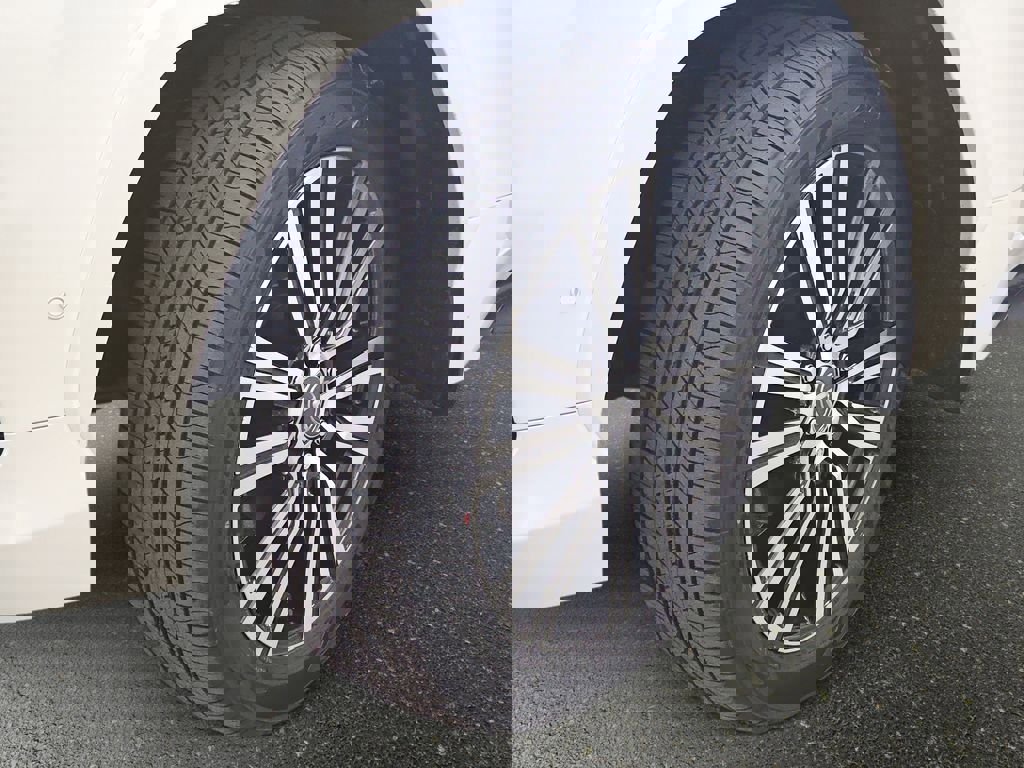 New 2026 Lexus LX 700h Luxury image 33