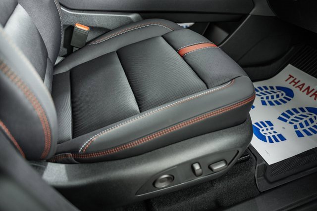 New 2026 Chevrolet Traverse RS w/ LPO, Floor Liner Package image 40